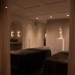 Experimental Marais Hotel 5*