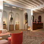 Experimental Marais Hotel
