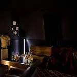 Experimental Marais 5* Paris