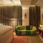 Experimental Marais 5* Paris