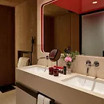 Experimental Marais Hotel 5*