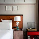 Experimental Marais 5* Paris