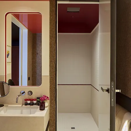Hotel Experimental Marais 5*