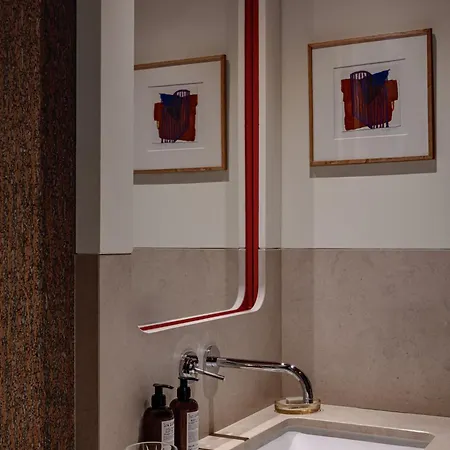 Experimental Marais パリ