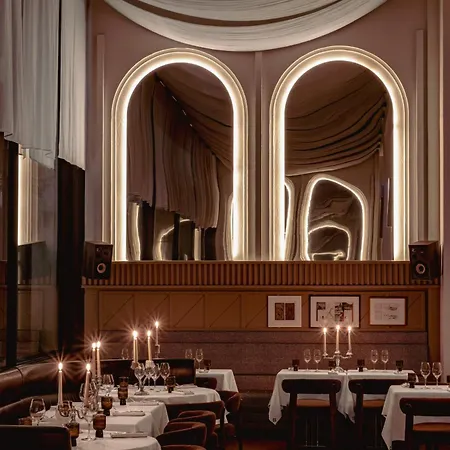 Experimental Marais パリ