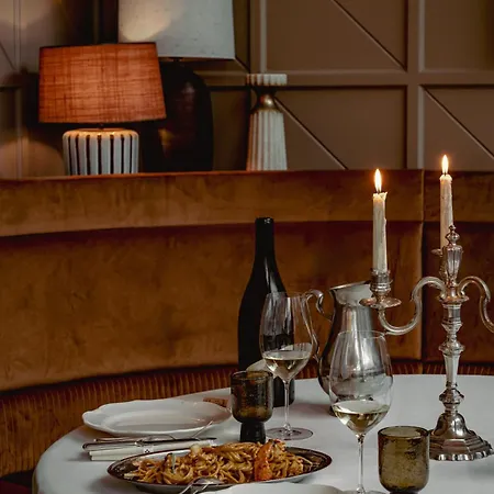 Experimental Marais ホテル