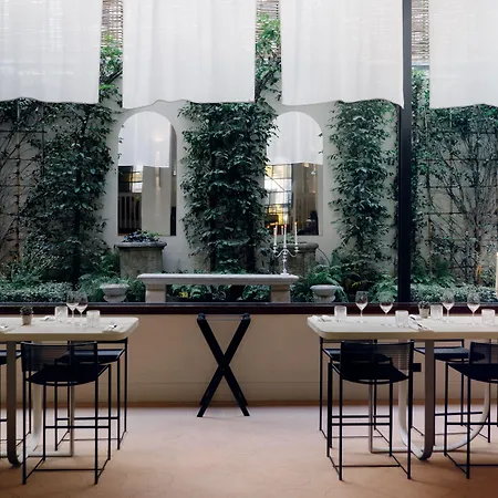 Experimental Marais 5*