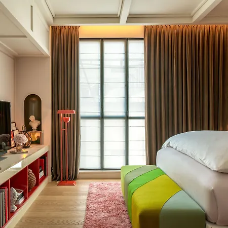 Experimental Marais ホテル