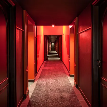 Experimental Marais Hotel 5*