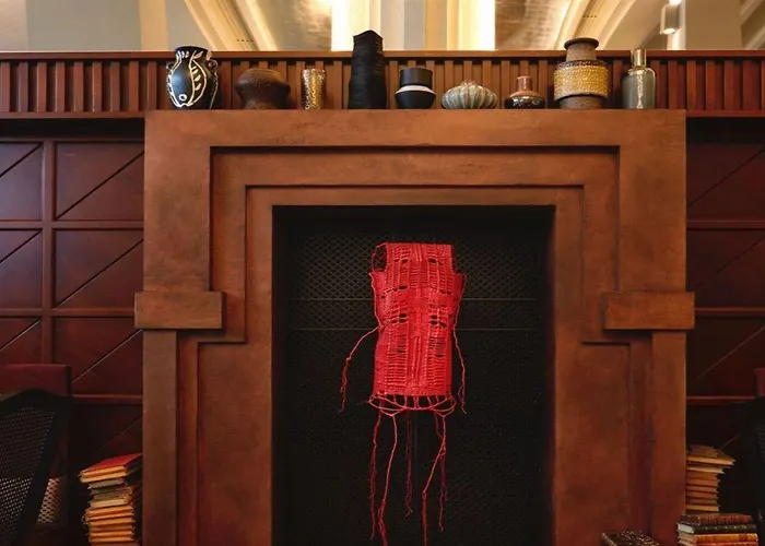 Experimental Marais Paris