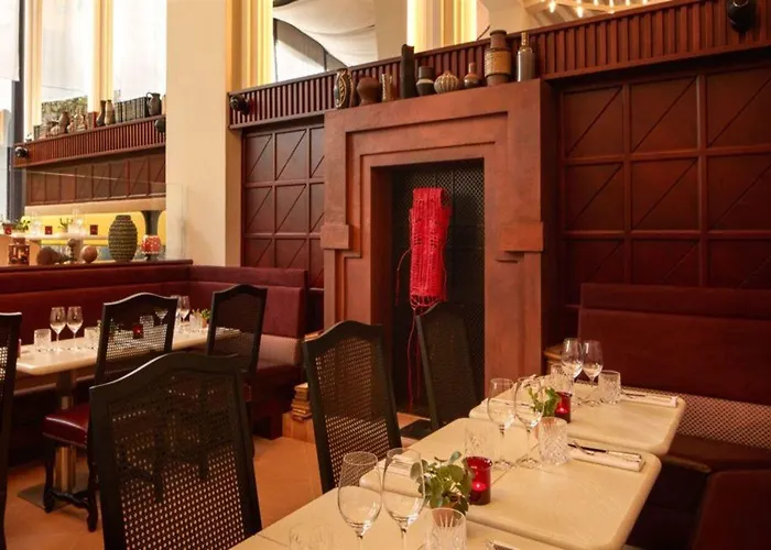 Experimental Marais Hotel