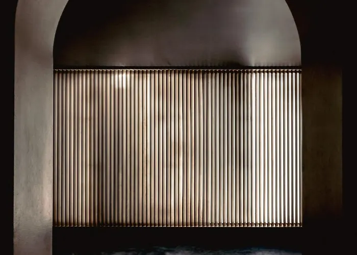 Experimental Marais 5*