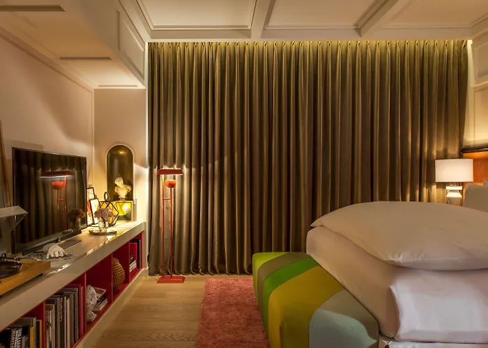 Hotel Experimental Marais 5*