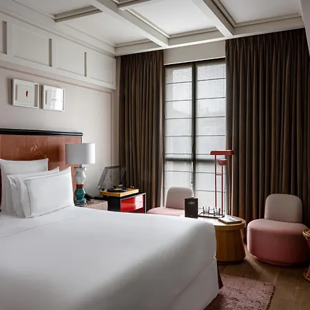 Otel Experimental Marais 5*