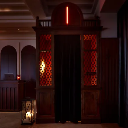 Experimental Marais Hotel