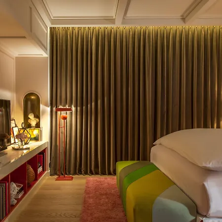 Otel Experimental Marais 5*