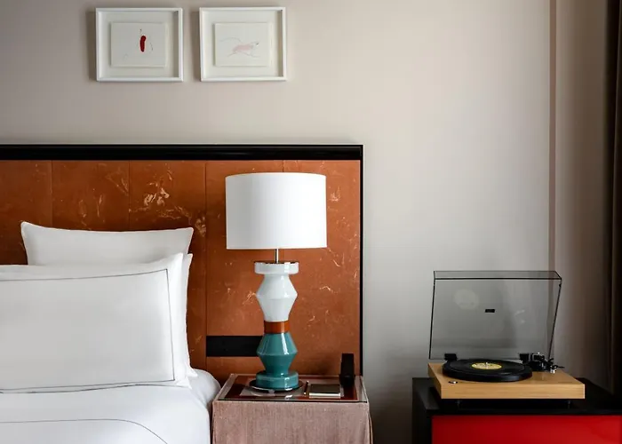 Experimental Marais 5* Parigi