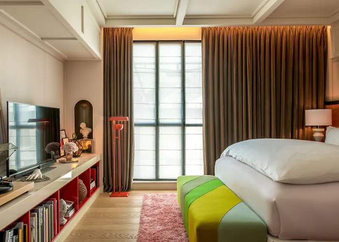 Experimental Marais Hotel