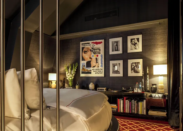 Experimental Marais Hotel 5*